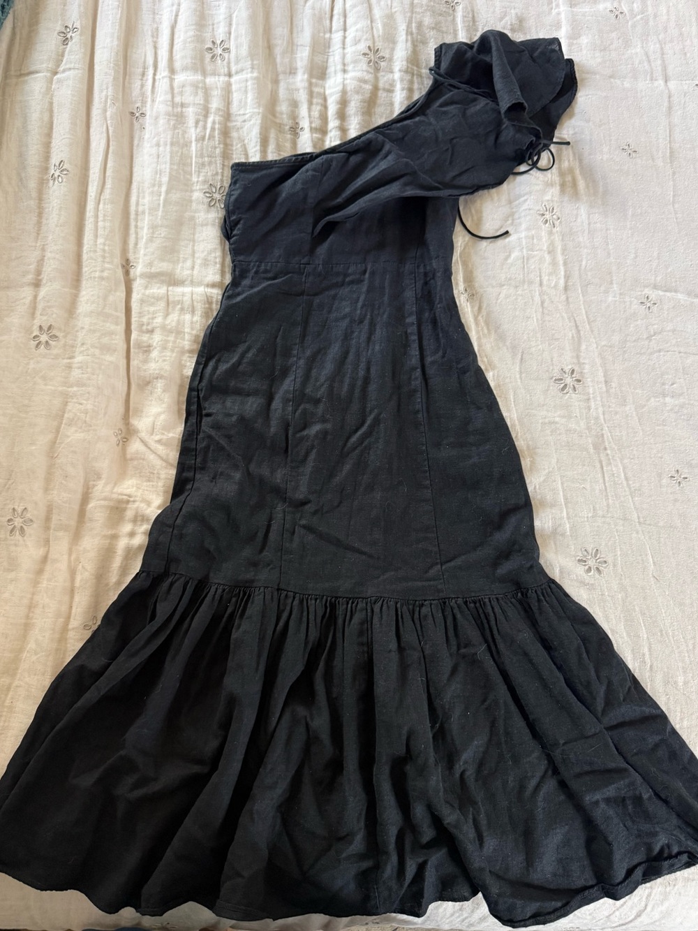 uo carmen linen blend midi dress